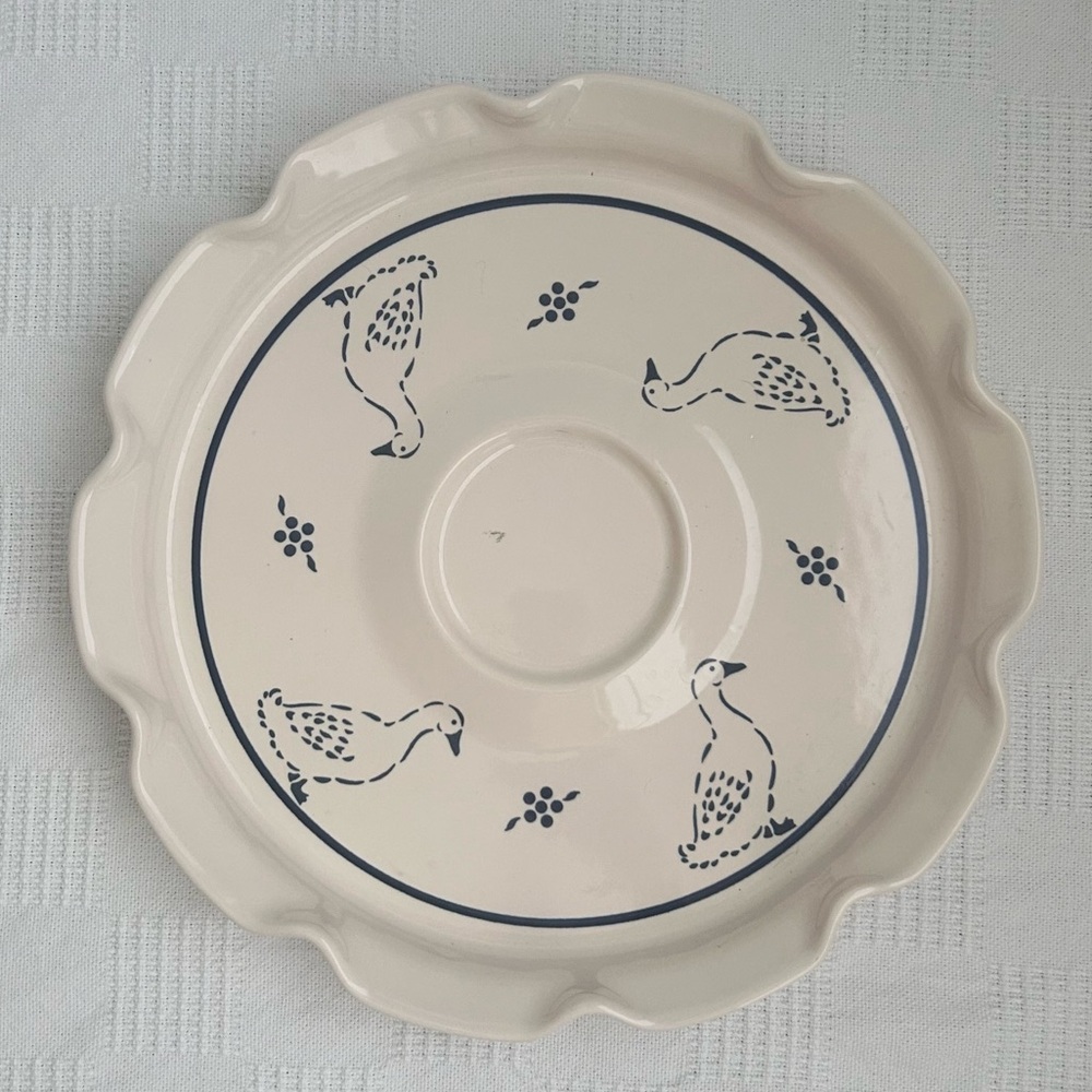 Pfaltzgraff Spectrum Goose Chip & Dip Base Tray 13” Scalloped